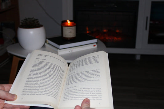 Comment créer un rituel avec une bougie : conseils pour ralentir et se recentrer